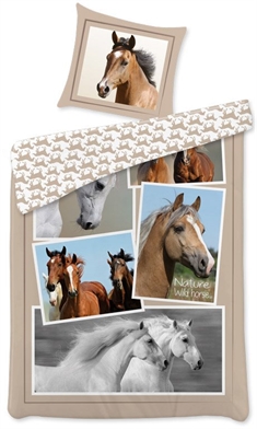 Sengetøj 140x200 cm - Heste sengetøj med heste billeder - 2 i 1 design - Dynebetræk i 100% bomuld